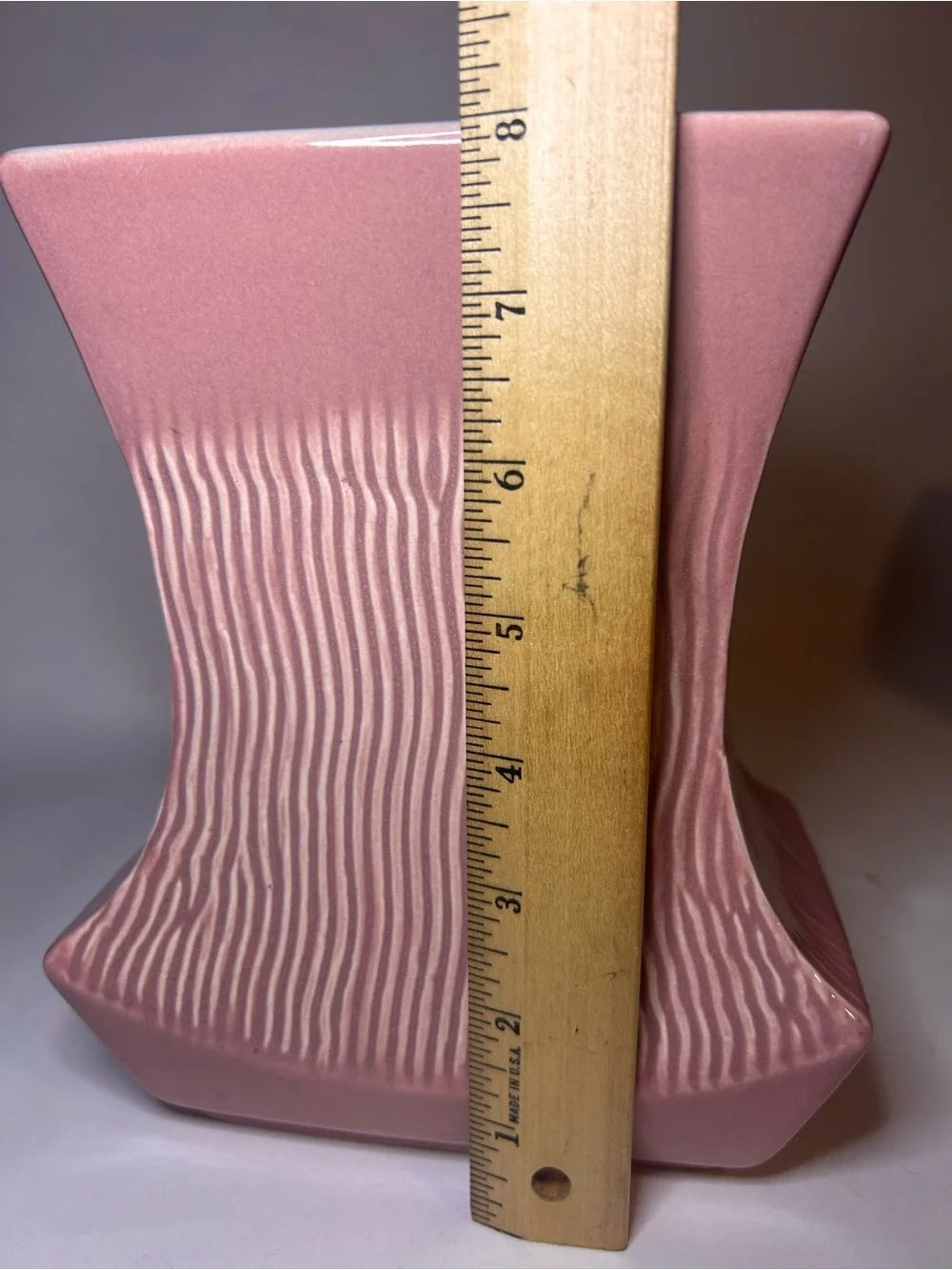 Redwing Vase Pink Red Wing Lottery B2100‎ USA Vintage Art Deco MCM Retro Ribbed
